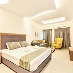 בית נופש Queen Boutique Mykonos Town
