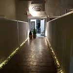 奎因精品套房酒店 度假居 *